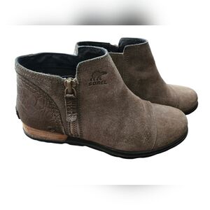 Sorel EUC Booties